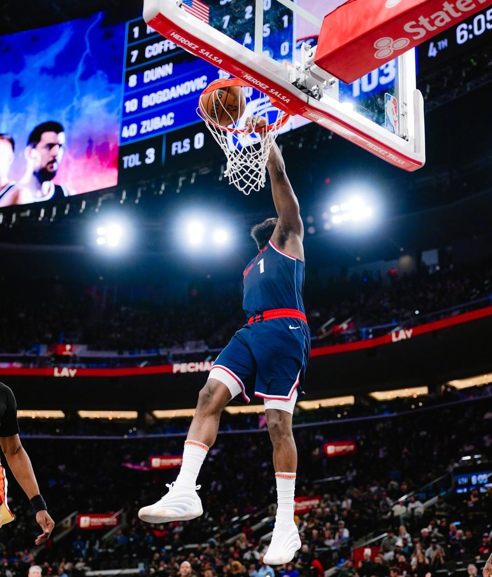 1xbet体育官方登录入口-快船击败骑士,哈雷尔贡献25分15篮板!的简单介绍